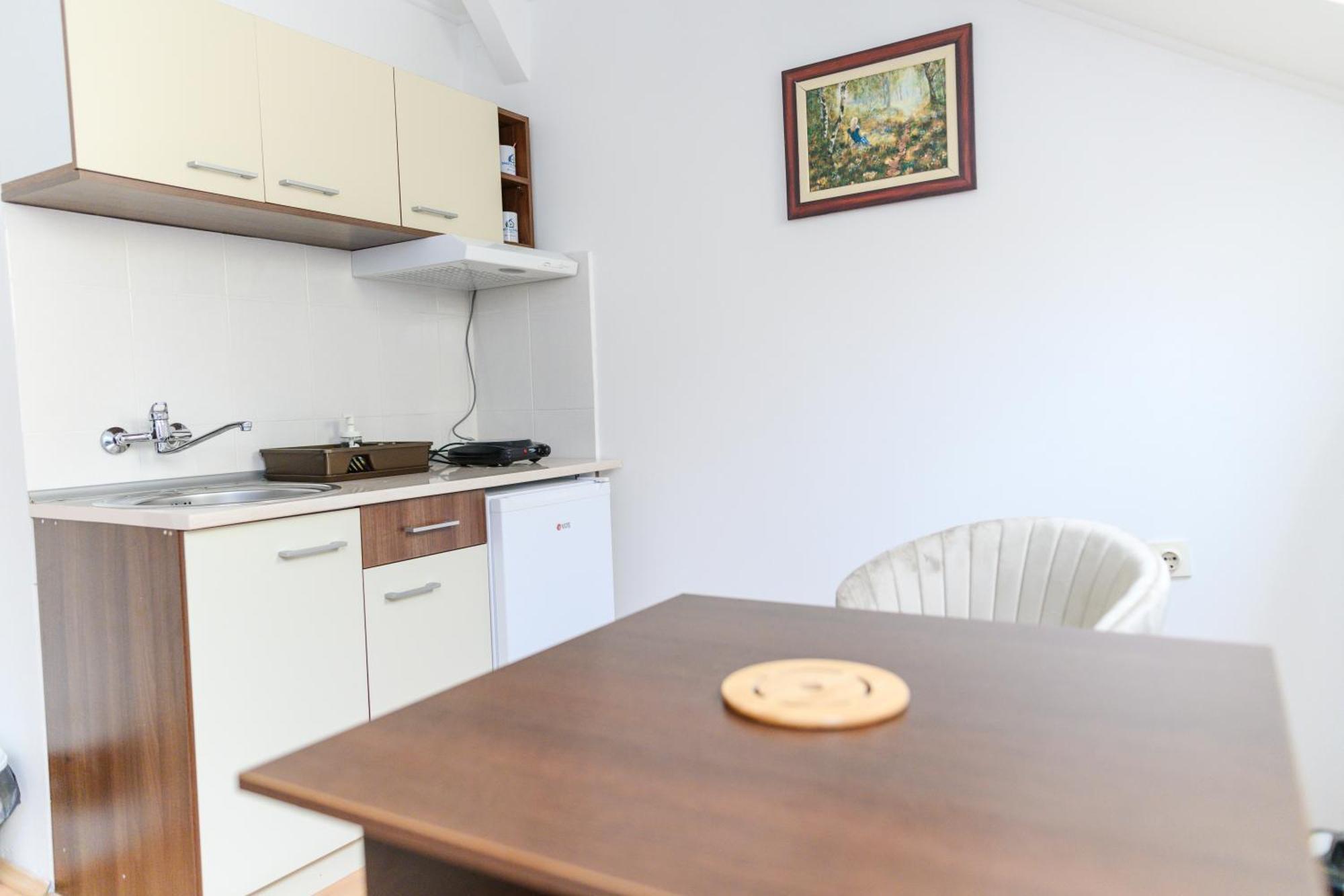 Apartmani Zvirac Соко Баня Екстериор снимка